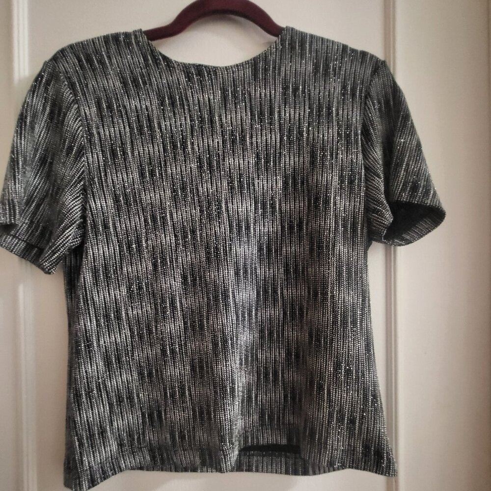 Vintage Libra Y2K Metallic Silver Textured Knit Short Sleeve Top - Size M